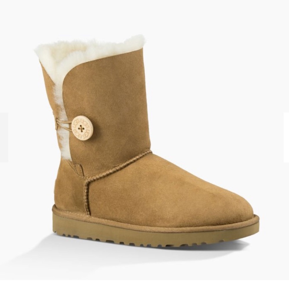 Ugg Bailey Button Chestnut - image 1